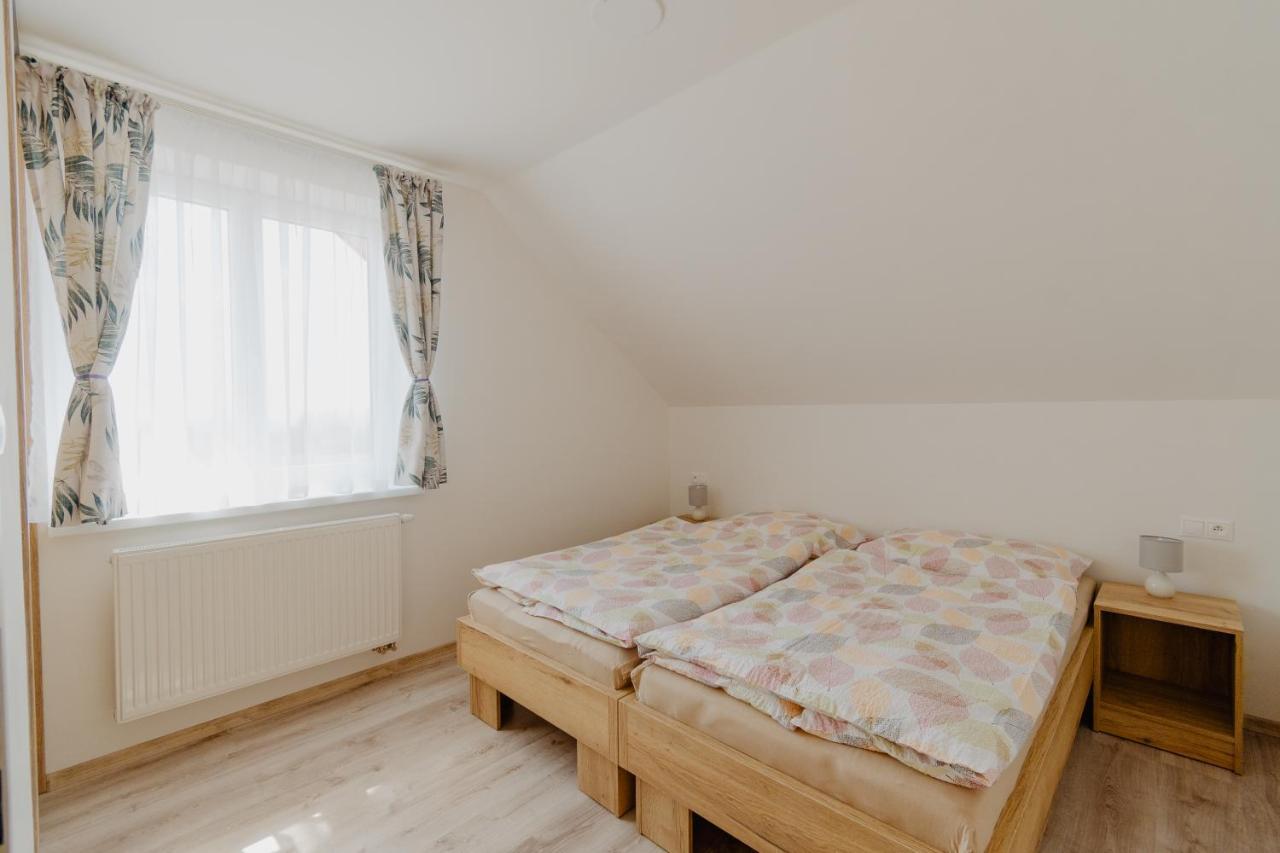 Apartmany Zara Нова Лесна Екстер'єр фото