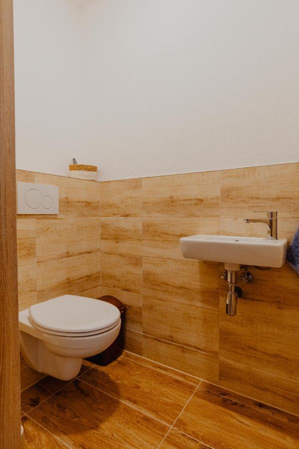 Apartmany Zara Нова Лесна Екстер'єр фото