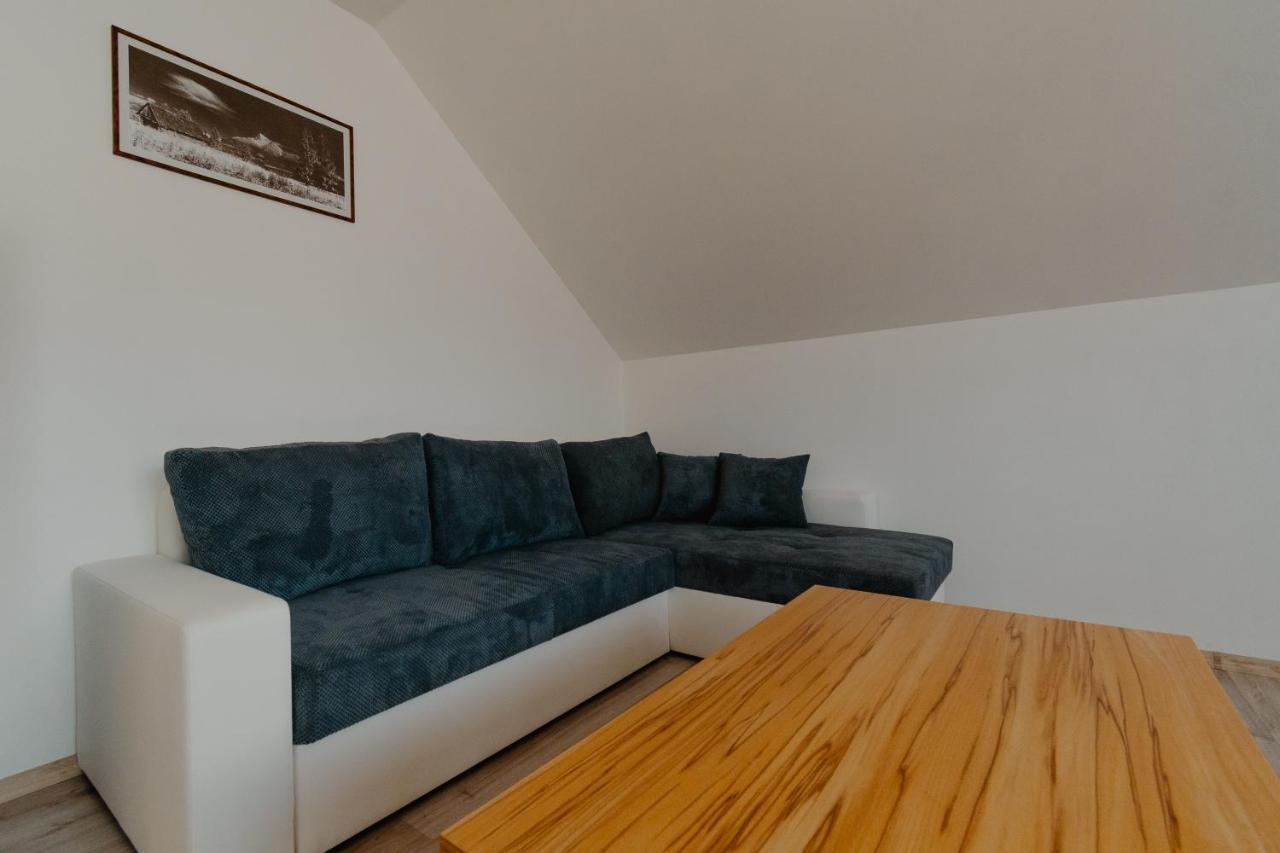 Apartmany Zara Нова Лесна Екстер'єр фото
