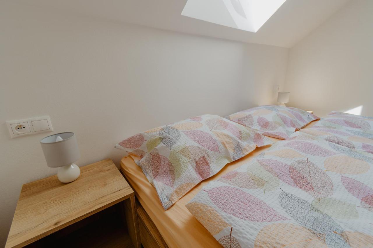 Apartmany Zara Нова Лесна Екстер'єр фото
