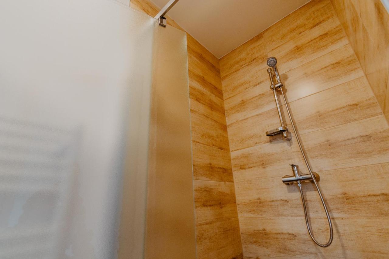 Apartmany Zara Нова Лесна Екстер'єр фото