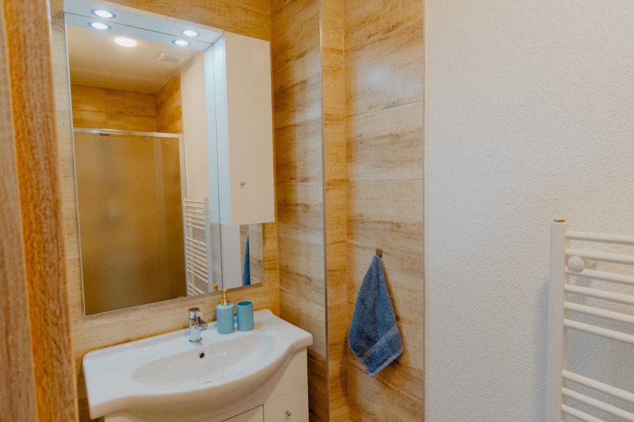 Apartmany Zara Нова Лесна Екстер'єр фото