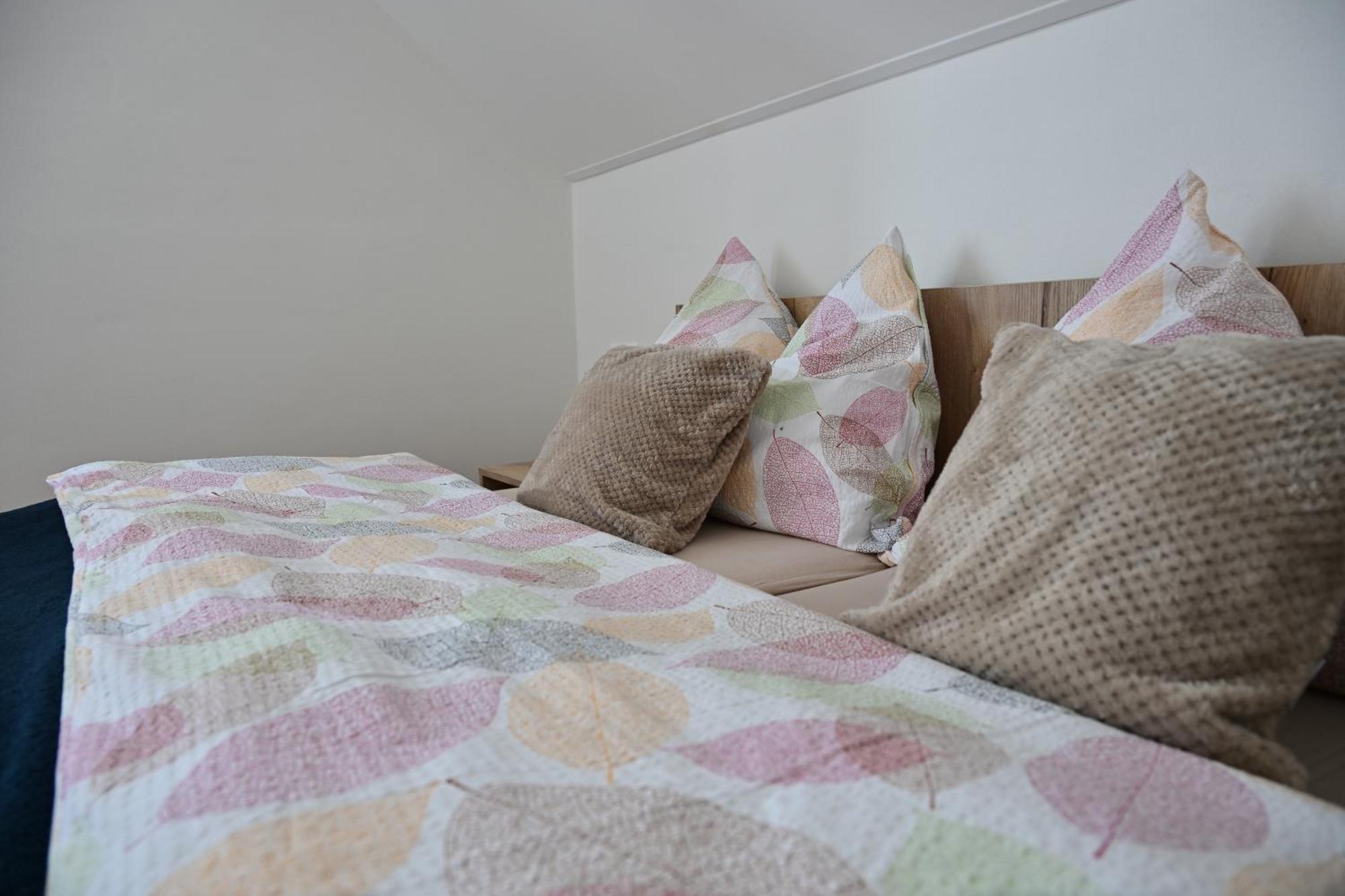 Apartmany Zara Нова Лесна Екстер'єр фото