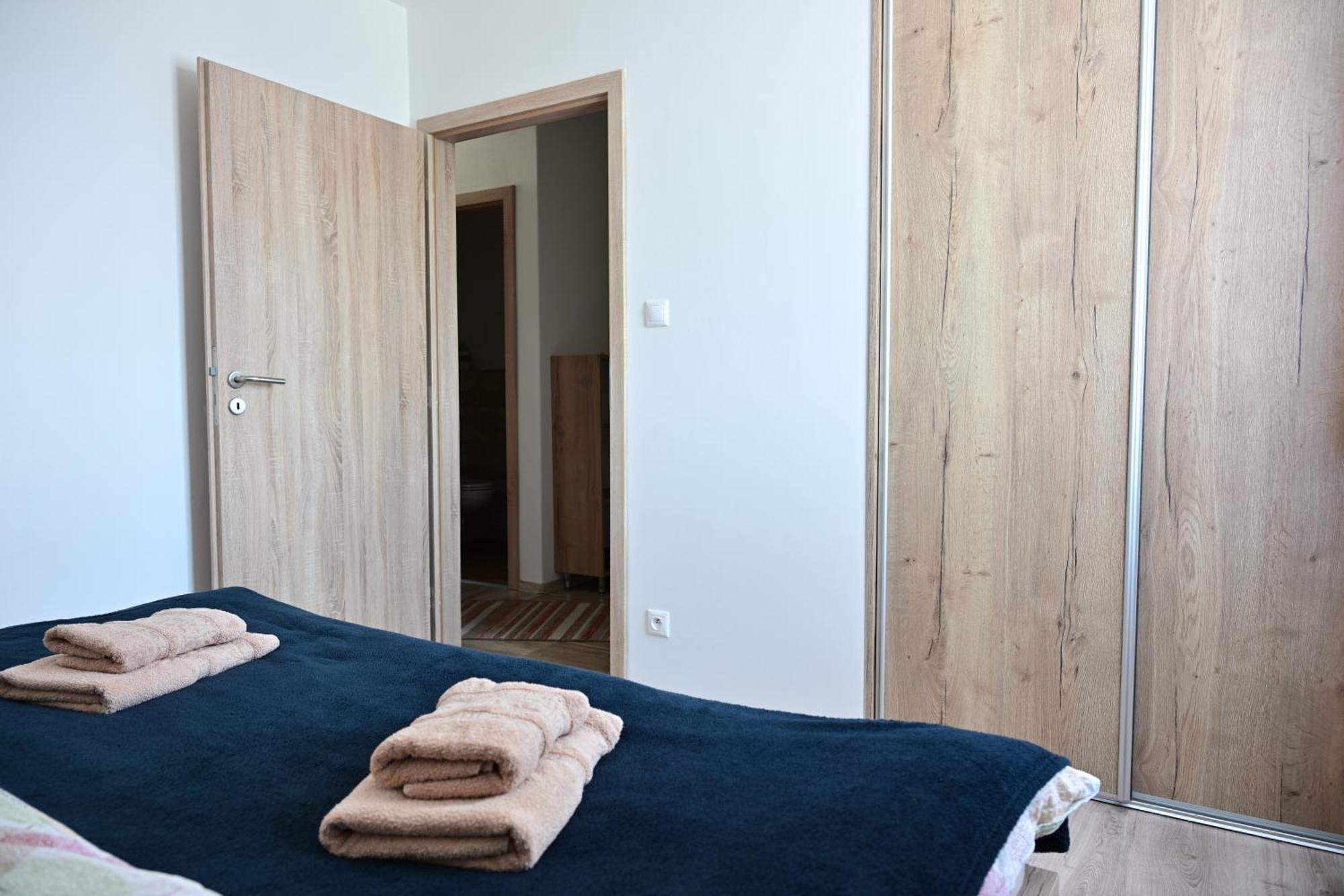Apartmany Zara Нова Лесна Екстер'єр фото