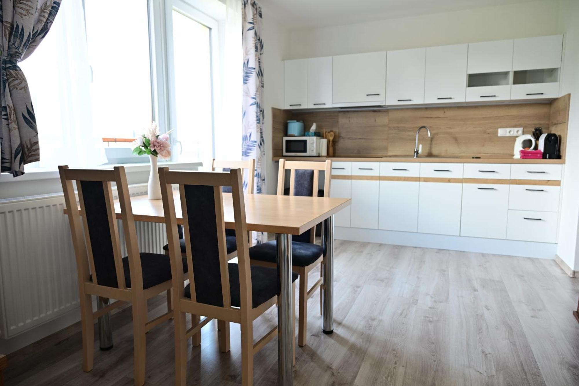 Apartmany Zara Нова Лесна Екстер'єр фото