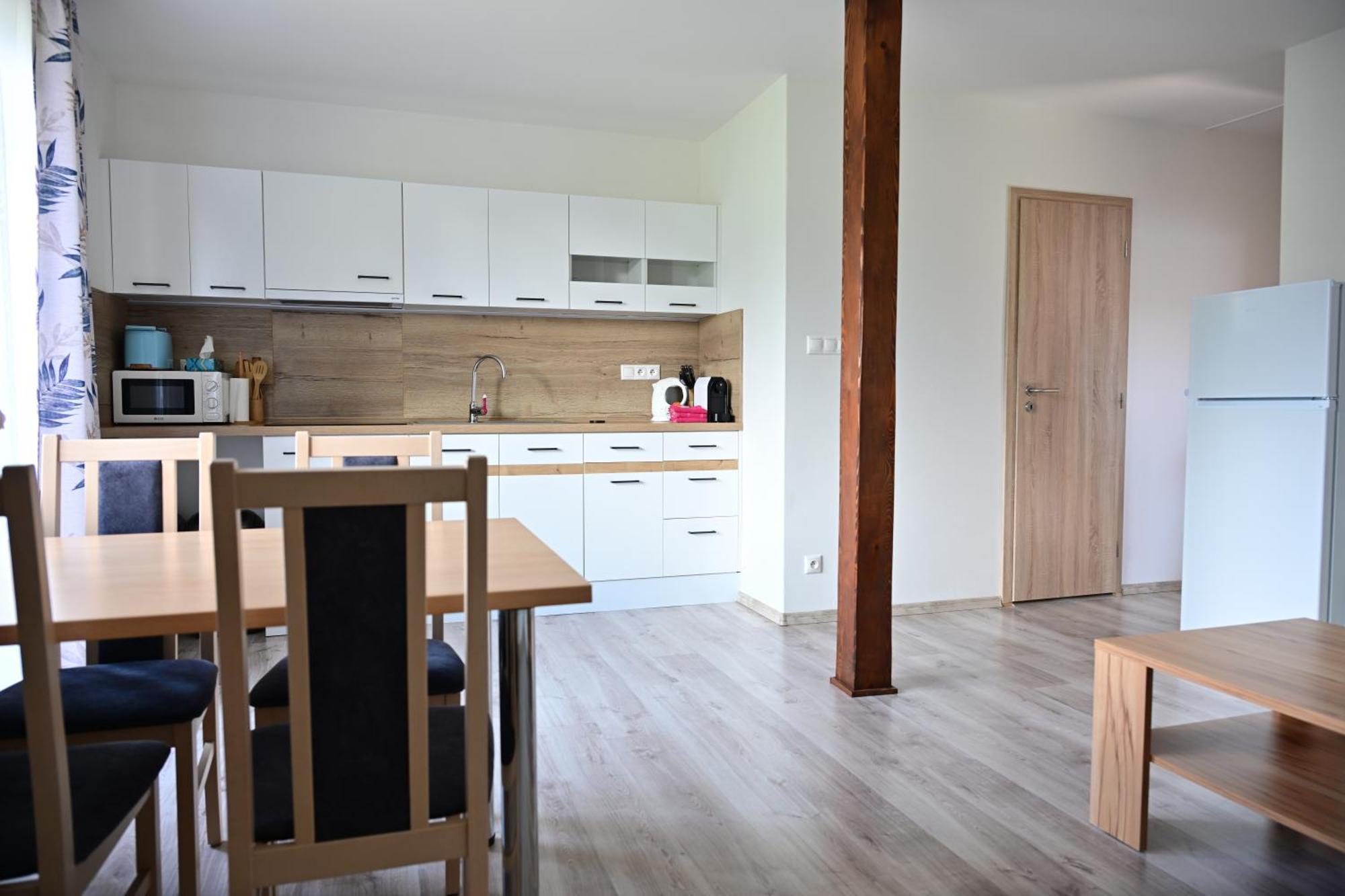 Apartmany Zara Нова Лесна Екстер'єр фото